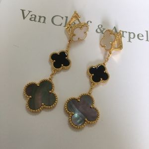 Magic Alhambra Mother of Pearl Onyx 18K Yellow Gold Earrings